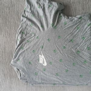 Mens nike tee
